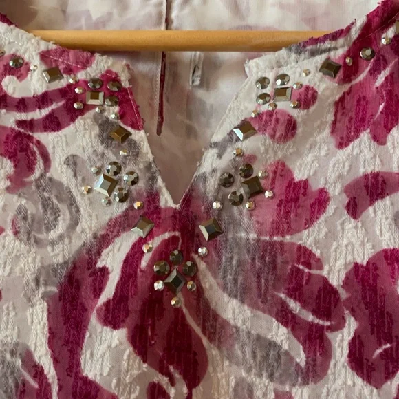 3/$20 Alfred Dunner Blouse Size 8 Deep Pink Sleeves 3/4 Embellished Women Blouse - Picture 3 of 7
